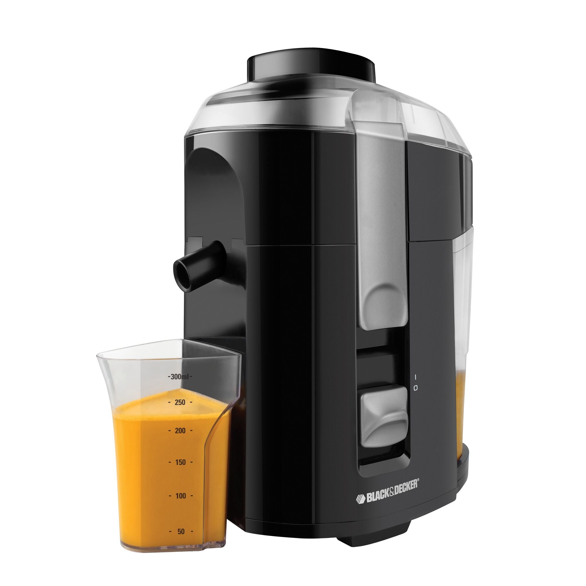 BLACK+DECKER JE2200B fruit-and-vegetable juice extractor in black with a marked 300 mL juice cup and separate pulp container