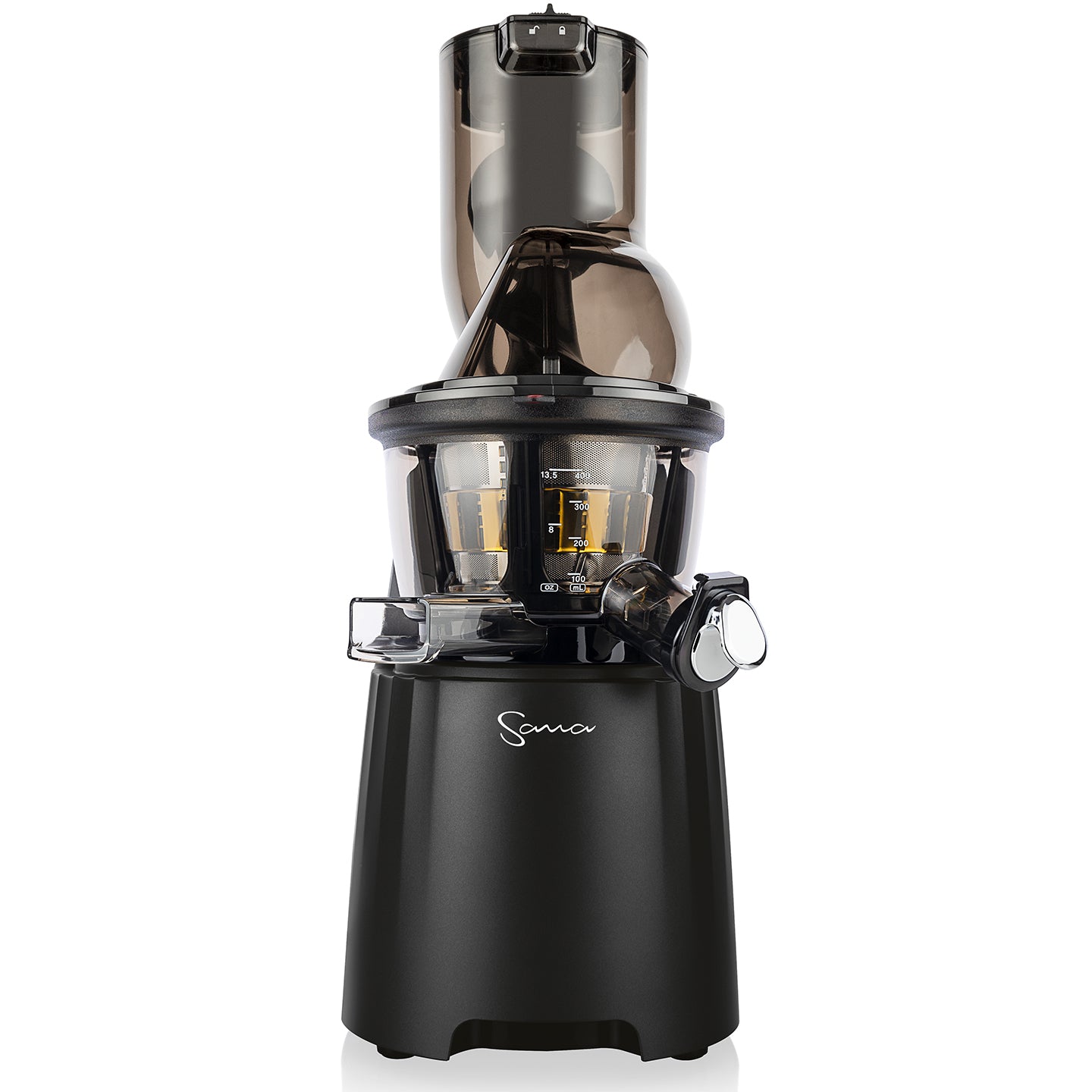 Black Sana 868 vertical juicer with its wide trap-door feed assembly